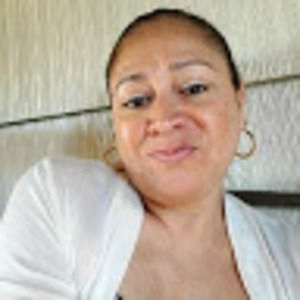 Meet your Posher, Ivone